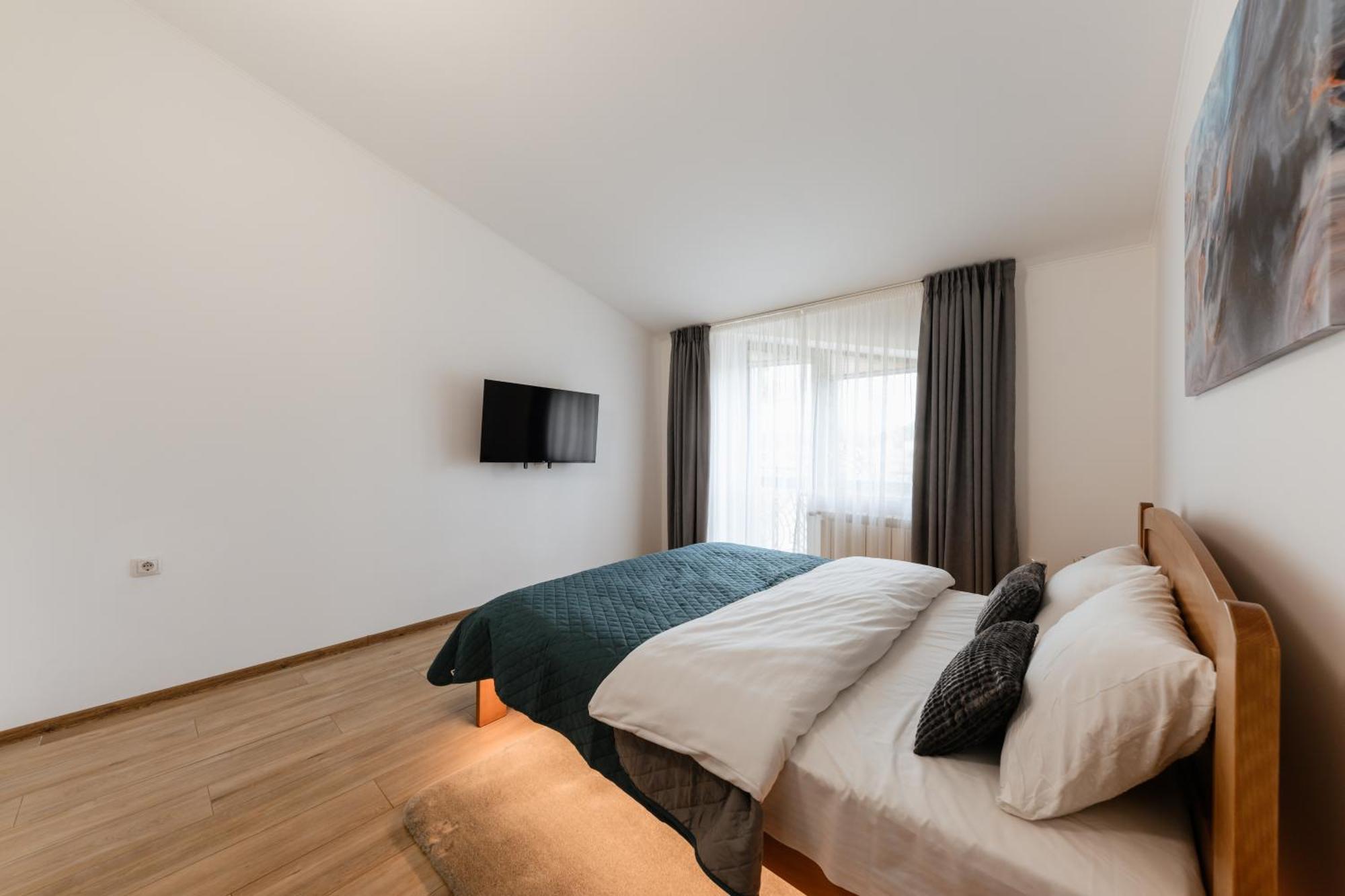 Luxury Apartments Uzhorod Kültér fotó
