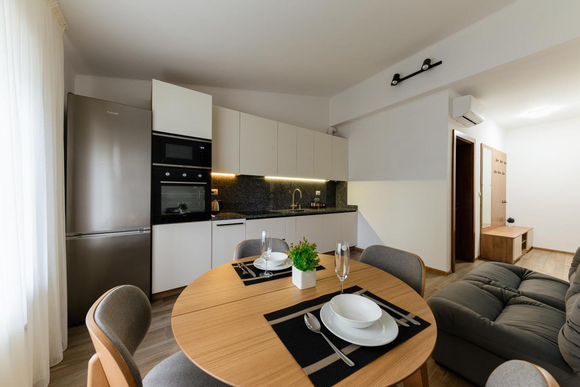 Luxury Apartments Uzhorod Kültér fotó